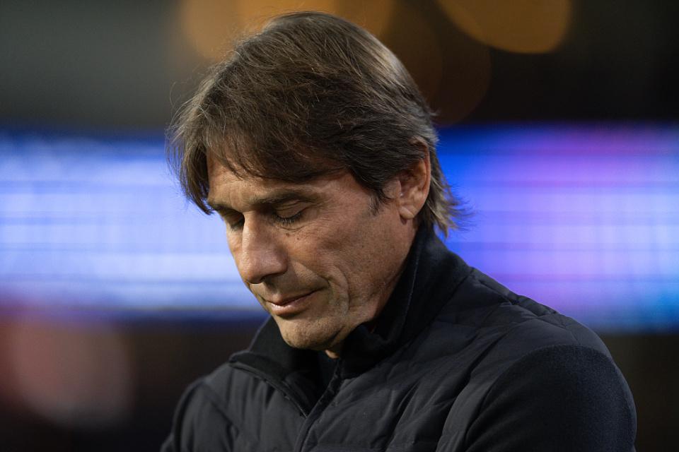 战任务, 的坐镇