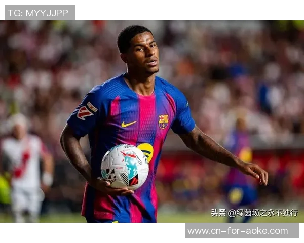 助攻王拉什福德再获起立拍手,巴萨却抛弃提早买断!曼联仍估计3000万进账